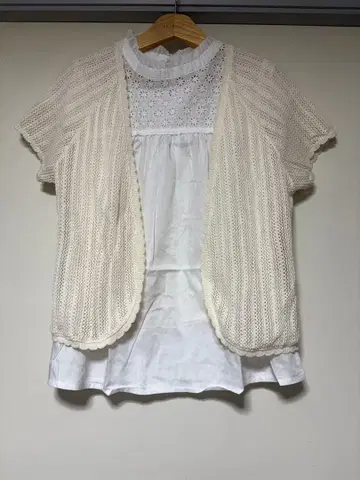 33 두 패밀리 볼레로 가디건 아이보리