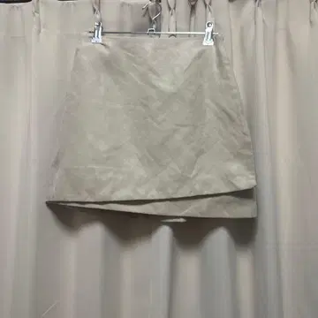 이번 시즌 아이템 모듬 랩 미니 스커트 아이보리 M