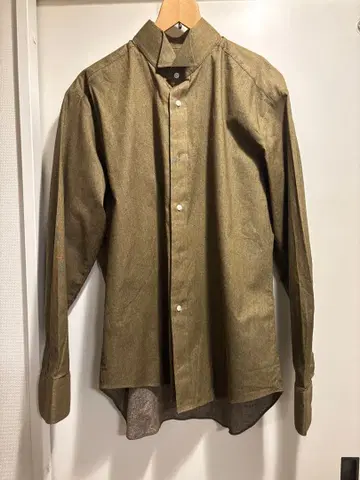 MARQUIS 리폼 윙카라 셔츠 카키 그린 턱시도