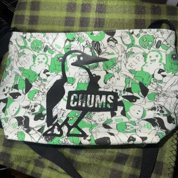 chums 숄더백
