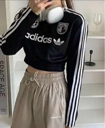 아디다스 크롭 저지 M 사이즈 한국 adidas