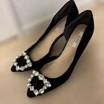 RANDA 비쥬 버클 세퍼레이트 펌프스