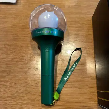 Mrs. GREEN APPLE 공식 응원봉