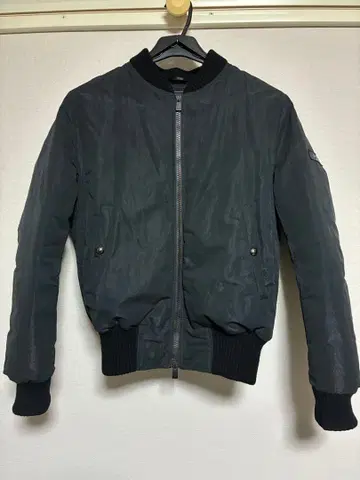 [ TATRAS ] R라인 JAMES 다운