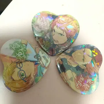 앙스타 하트형 캔뱃지 홀로그램 사인 포함