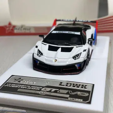 FuelMe 1/64 LBWK 700 GT EVO MARTINI