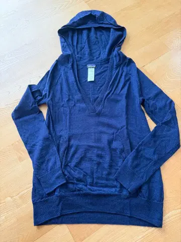 파타고니아 후드 부착 니트