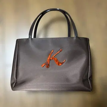 브라운 나일론 핸드백 로고 포함