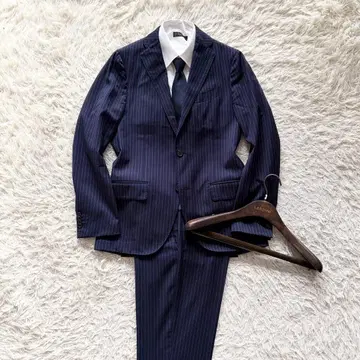 [ 새상품급 ] LARDINI 네이비 울 수트 사이즈 44