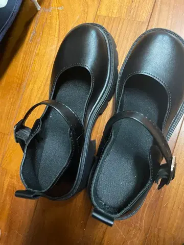 통굽 로퍼 블랙