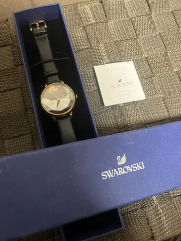 새상품 미사용 Swarovski 시계 스와로브스키