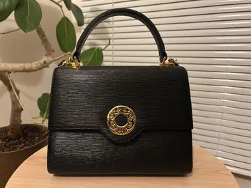 HANAEMORI 하나에모리 블랙 가죽 핸드백 골드 장식