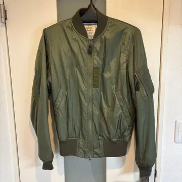 ALPHA INDUSTRIES x URBAN RESEARCH DOORS