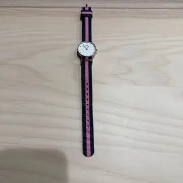 DW 네이비 핑크 스트라이프 시계