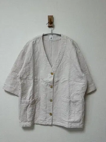 6 로쿠 크림색 V넥 셔츠 블라우스