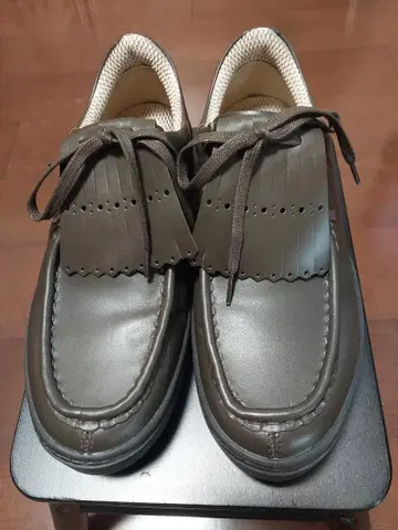 로리안 퀼트 장식 다크 브라운 26cm 새상품급 신발