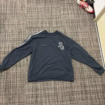 GENUINE MERCHANDISE 맨투맨 세트