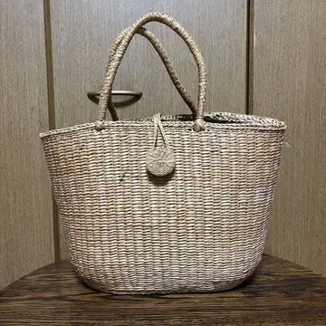 내추럴 소재 바스켓백