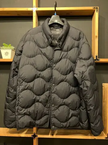 유니클로 UNIQLO 울트라 라이트 다운 사이즈 M 화이트마운틴 U