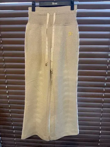 이탈리아 브랜드 Denny ROSE 새상품 40 M