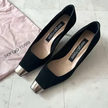 새상품급 세르지오로시 실버 메탈 토캡 펌프스 블랙 36