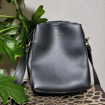 EVERY.VERY 블랙 숄더백