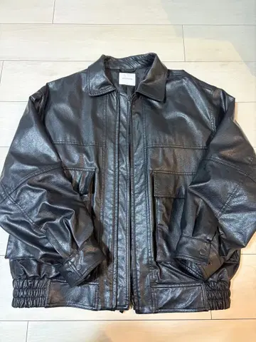 FREAK'S STORE 블랙 가죽 자켓 M 사이즈