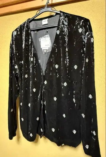 야마다야 Ample 블랙 벨벳 자수 긴팔 셔츠