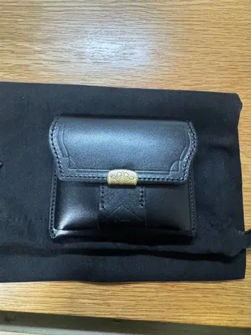 Dual 안장 풀업 슬림 지갑