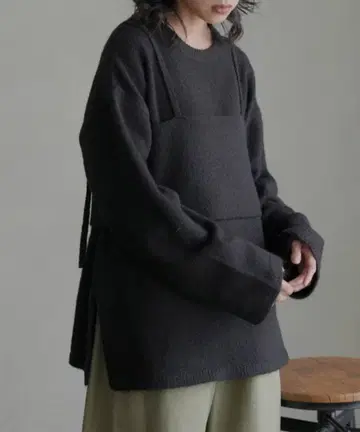 새상품급 hellam 멜란지 기모 털실 뷔스티에 세트 풀오버 블랙