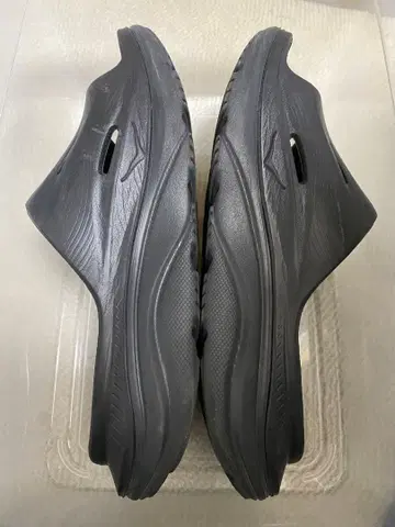 호카오네오네 샌들 24cm