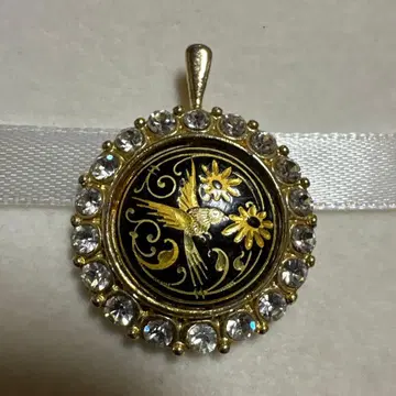 상감 원형 펜던트 탑