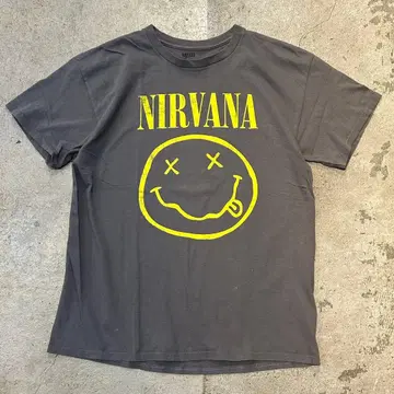 구제 의류 NIRVANA T셔츠 L사이즈 닐바나 밴드T