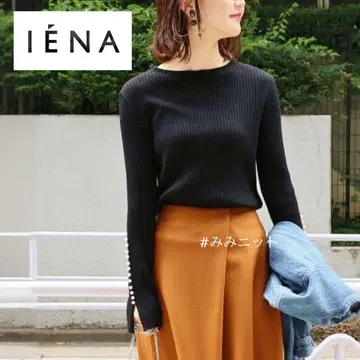 IENA 거의 미사용품 새상품급 펄 버튼 라운드넥 리브 니트 블랙