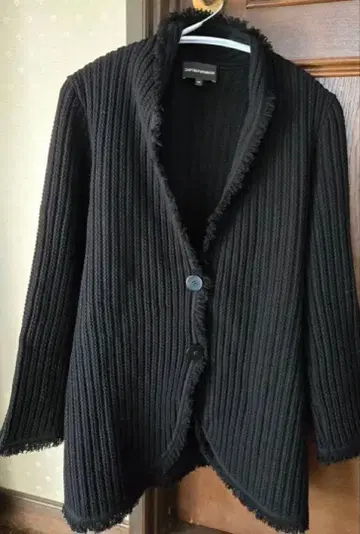 EMPORIO ARMANI 블랙 자켓 38