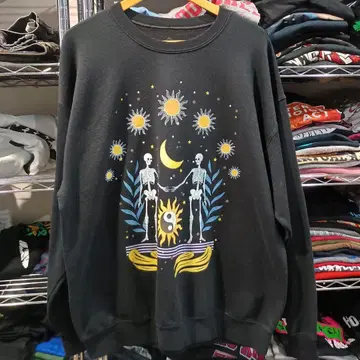 USA 구제 의류 해골 스컬 프린트 맨투맨 블랙 컬러