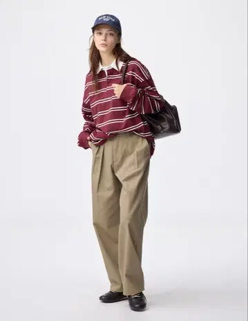 새상품 GU 치노 배럴 레그 턱 팬츠 xs 베이지 유니클로