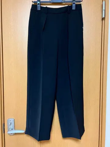 [ 새상품급 ] 프레임워크 턱 스트레이트 팬츠 블랙 34