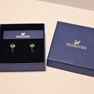 스와로브스키 귀찌 Christie 퍼플 정품 새상품급