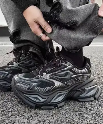 대드 스니커즈 블랙 통굽 모드 y2k