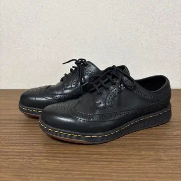 닥터마틴 DM's LITE 사이즈 24