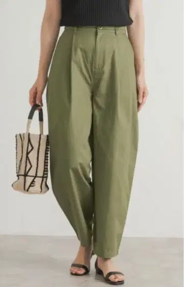 어반 리서치 도어즈 코쿤 실루엣 팬츠