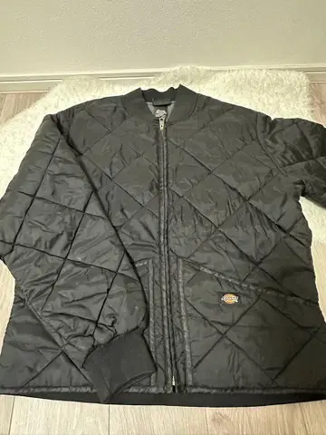 Dickies 블랙 퀼팅 자켓