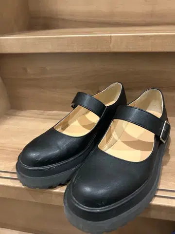 블랙 통굽 신발