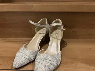 실버 레이스 하이힐