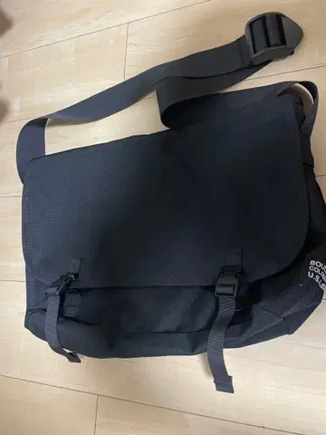 블랙 나일론 숄더백 CAMP7