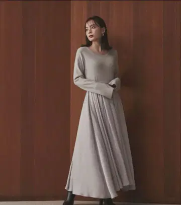 anuans 크러쉬 새틴 도킹 니트 원피스 베이지