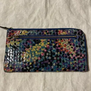 다색 도트 디자인 장지갑