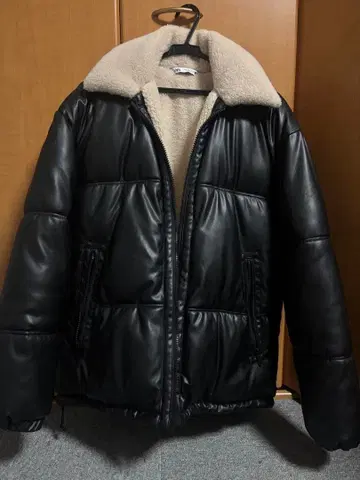 ZARA 인조 가죽 퍼프 자켓 M