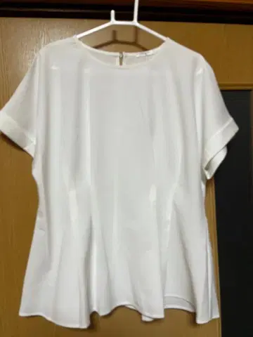 화이트 반팔 셔츠 M 사이즈 백 지퍼 포함